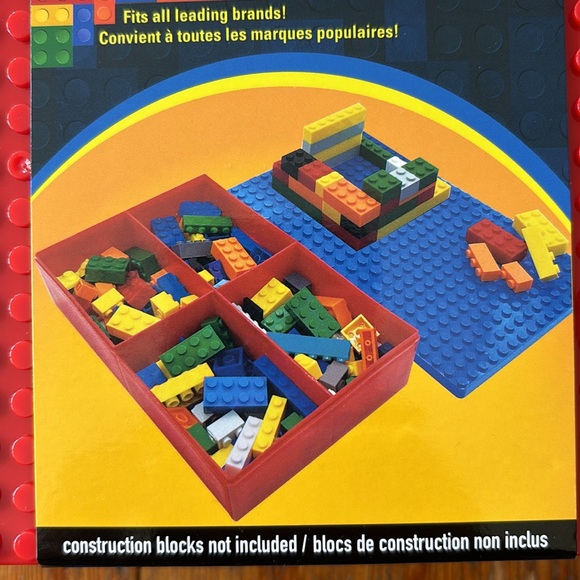 NWT MAKE-IT BLOCKS - Blocks Storage Case - RED Lid and BLUE Container Bottom - Picture 6 of 7